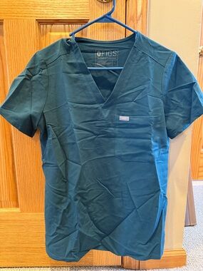 FIGS Women's Teal V-Neck Short Sleeve Scrub Top